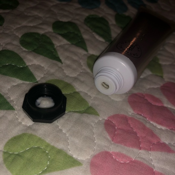 3/15 Bath and body works oatmeal hand cream - Picture 4 of 4